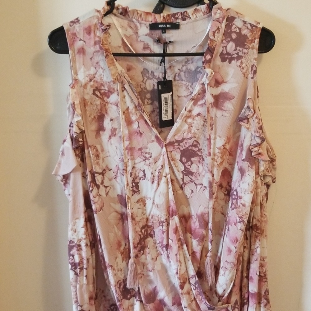 Miss Me cold shoulder shirt